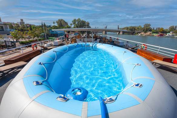 CroisiEurope MS La Belle de Cadix Sun Deck 5 ©Alberto Dastis.jpg